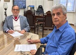 Assinatura de Contrato